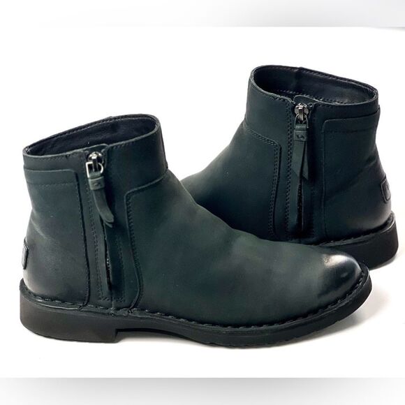 Ugg Rea Nubuck Leather Sherpa Lined Booties - Picture 1 of 14